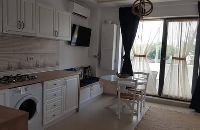 Alquiler de un cómodo estudio, 40 m², Sunrise Residence, Mamaia, Constanza, Rumanía
